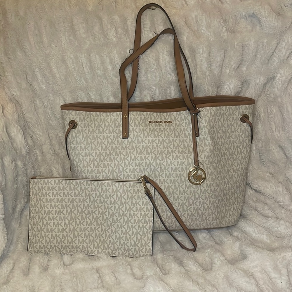 Michael Kors Tote with Wristlet Pouch